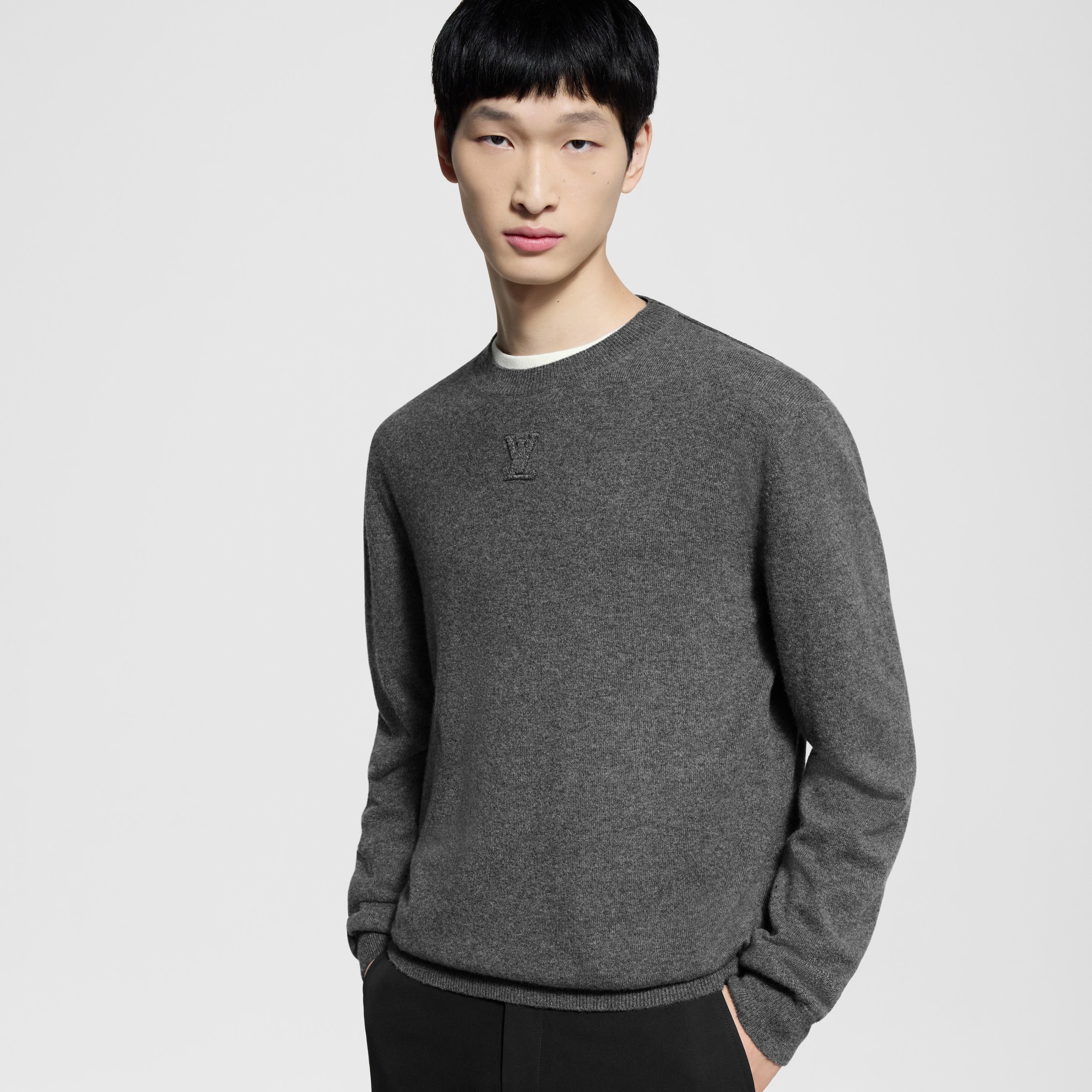 LOUIS VUITTON ダークグレー長袖カットソー LVSE LV Embossed Crewneck - For Men | LOUIS VUITTON